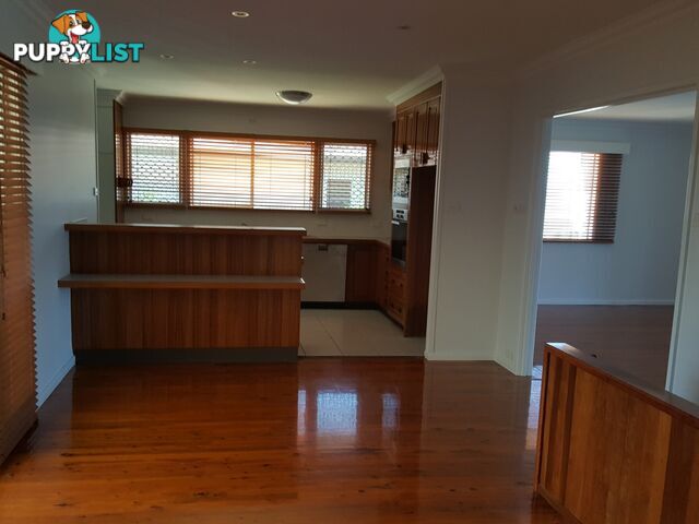 25 The Esplanade BARNEY POINT QLD 4680