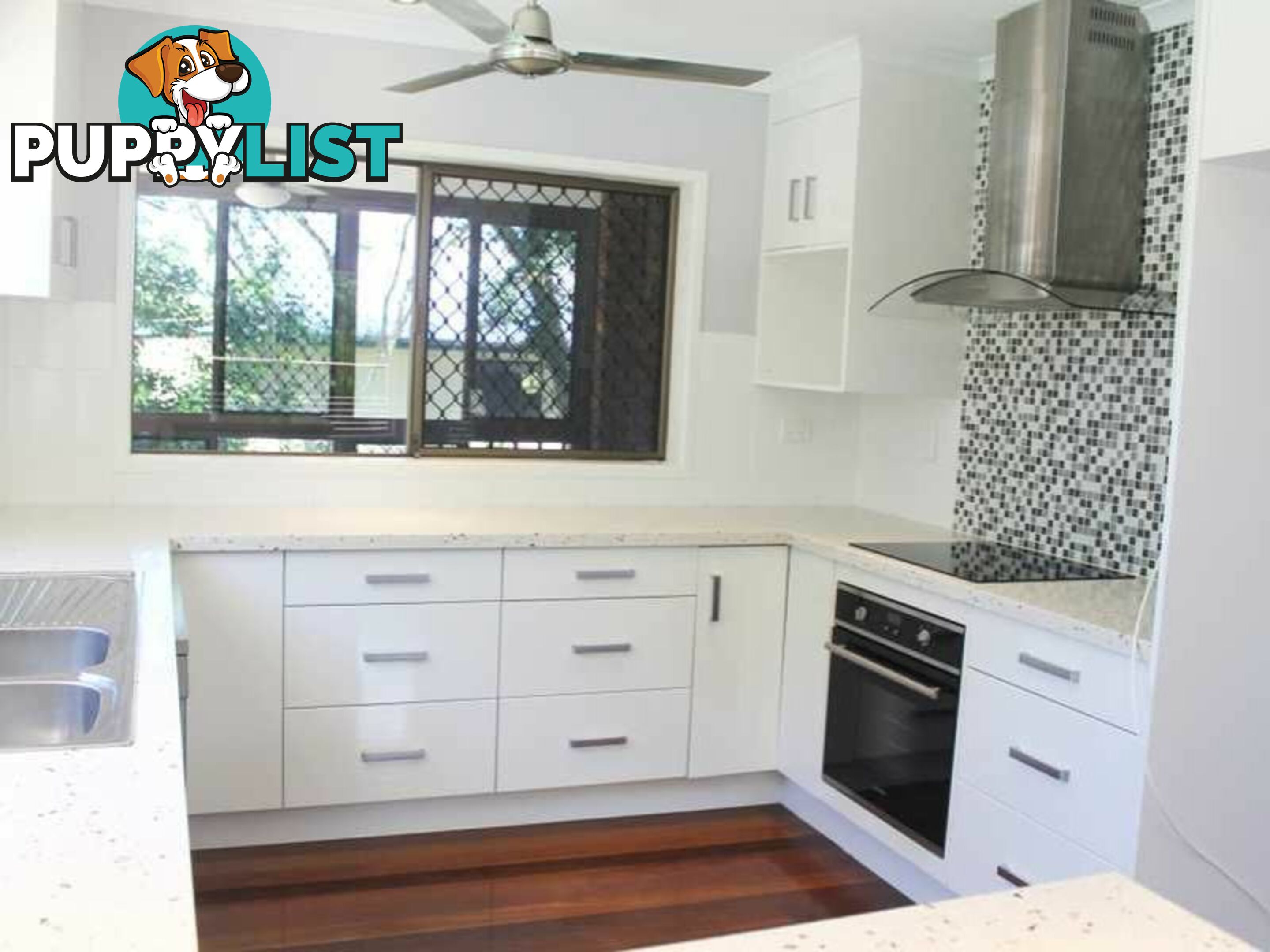 4 School Street TANNUM SANDS QLD 4680