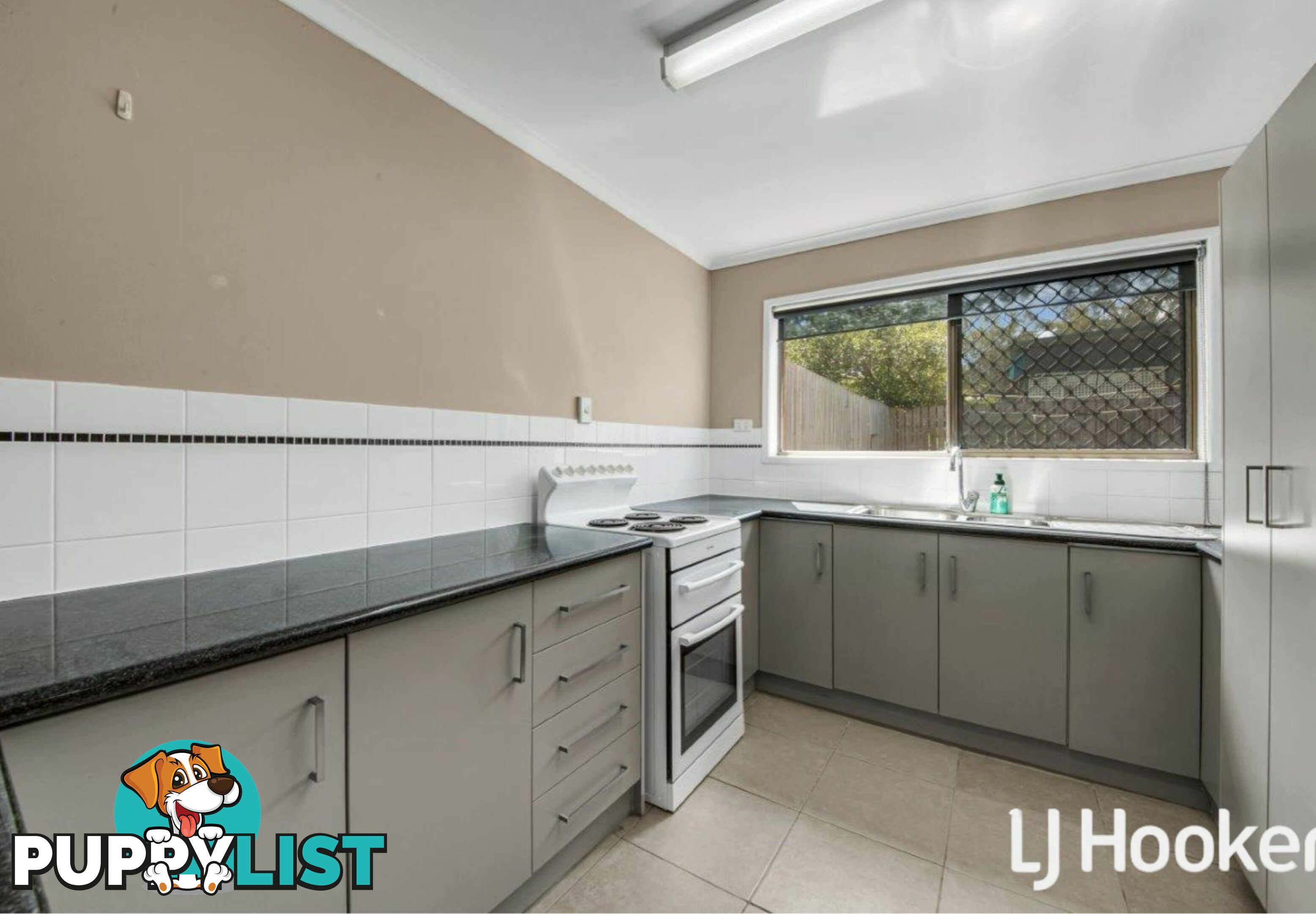 Unit 4/5 Mccann Street SOUTH GLADSTONE QLD 4680