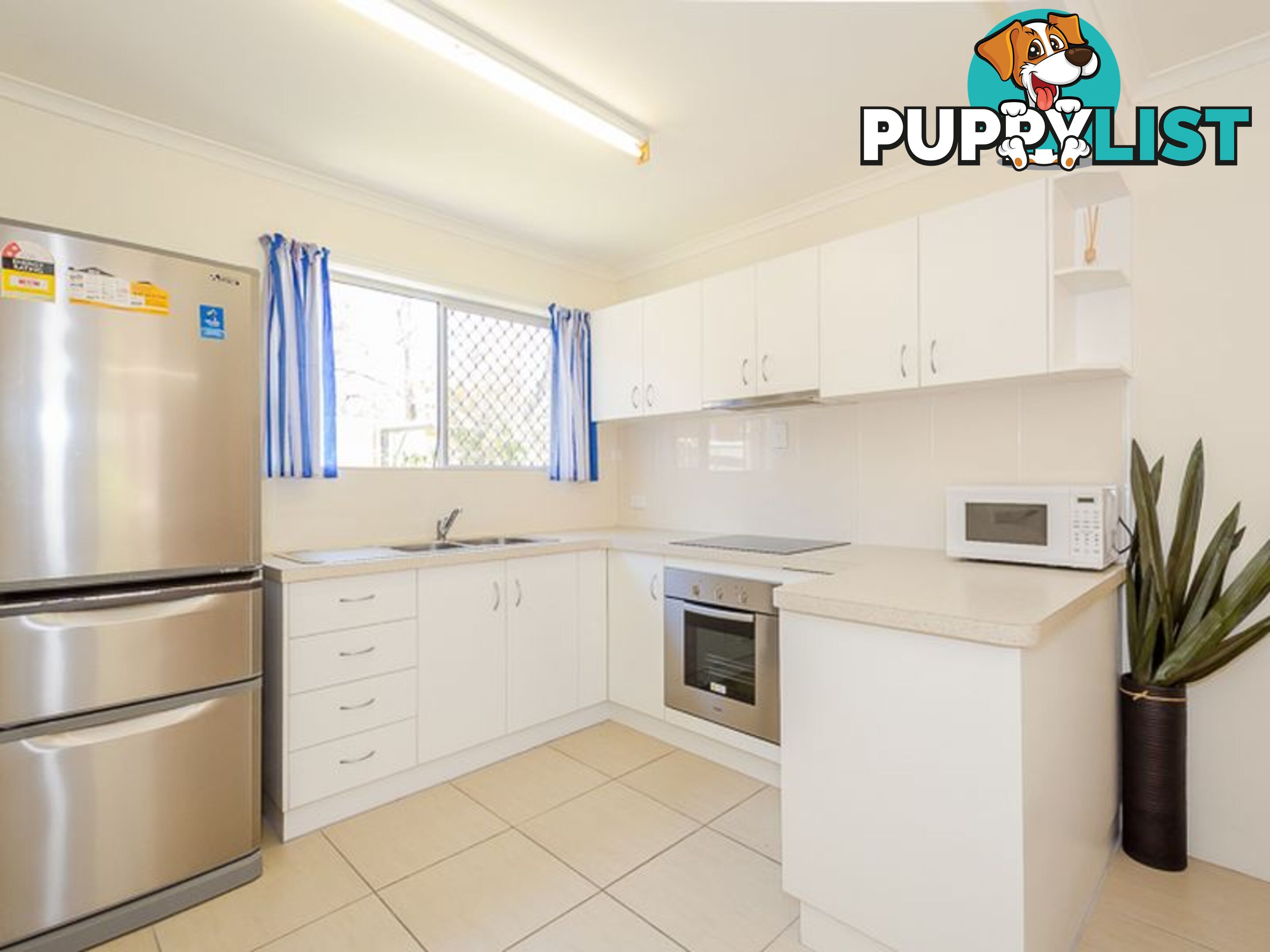 Unit 1/9 Cowan Close SOUTH GLADSTONE QLD 4680