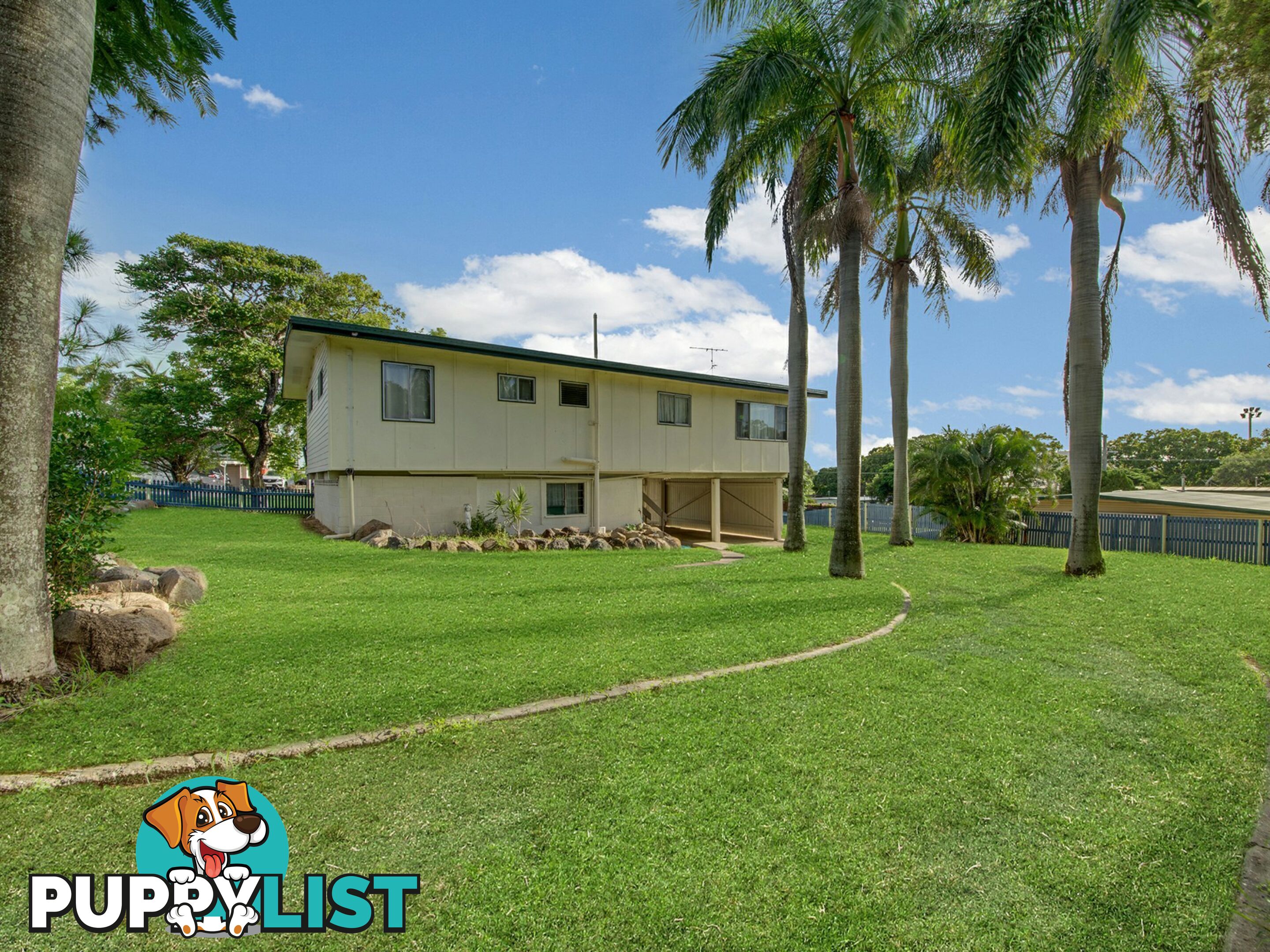 15 McDonald Street CLINTON QLD 4680