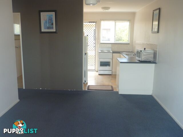 Unit 3/1 Side Street WEST GLADSTONE QLD 4680