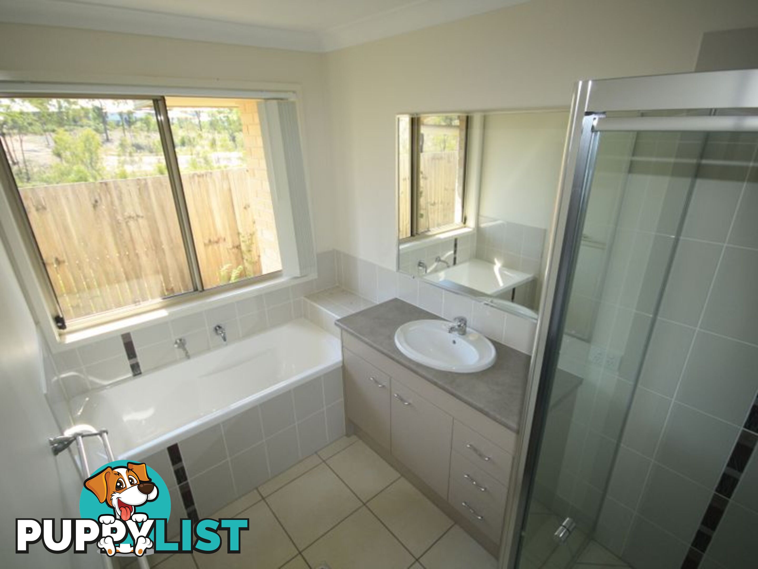 30 Broadwater Place NEW AUCKLAND QLD 4680