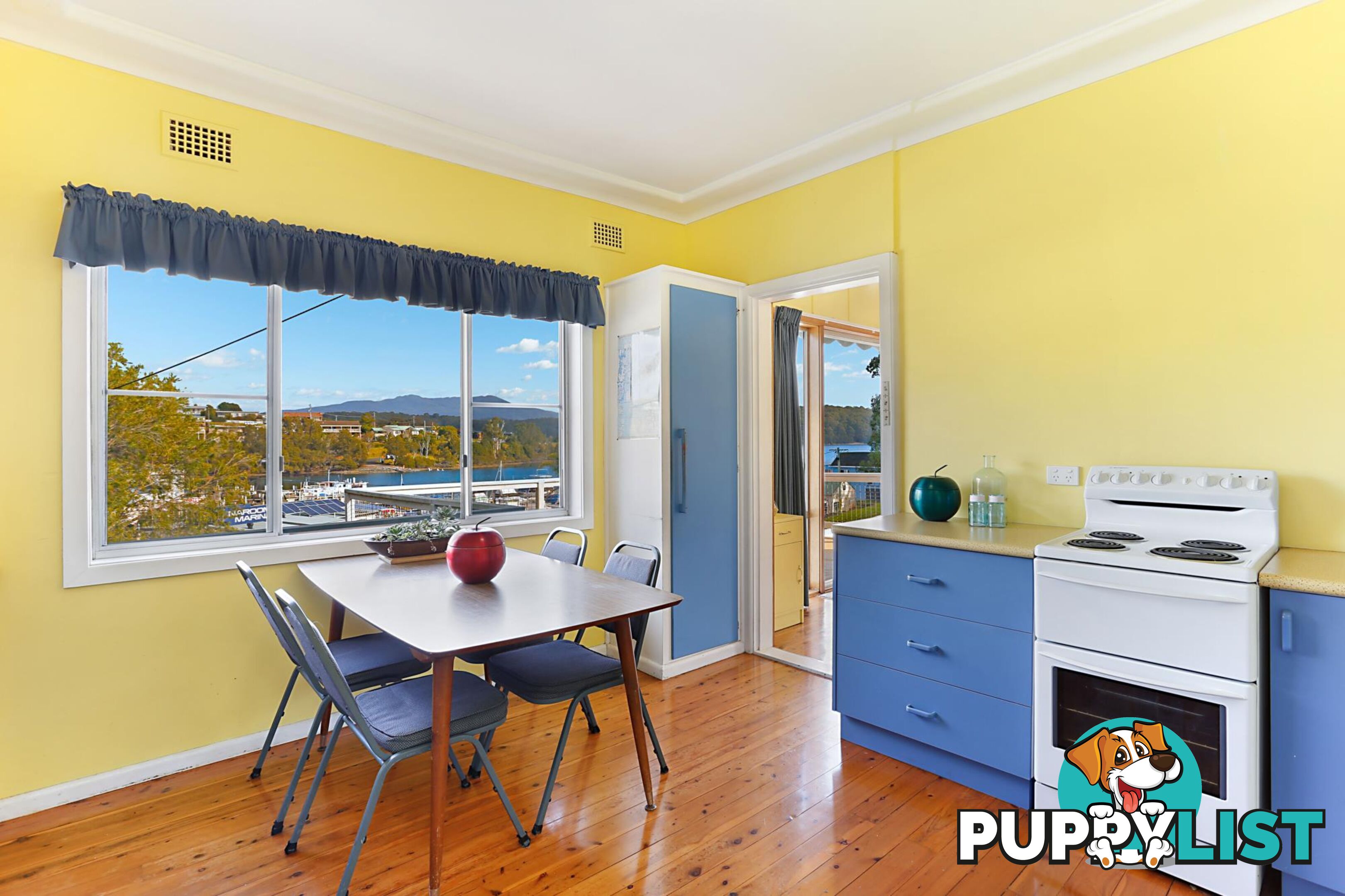 29 Riverside Drive NAROOMA NSW 2546