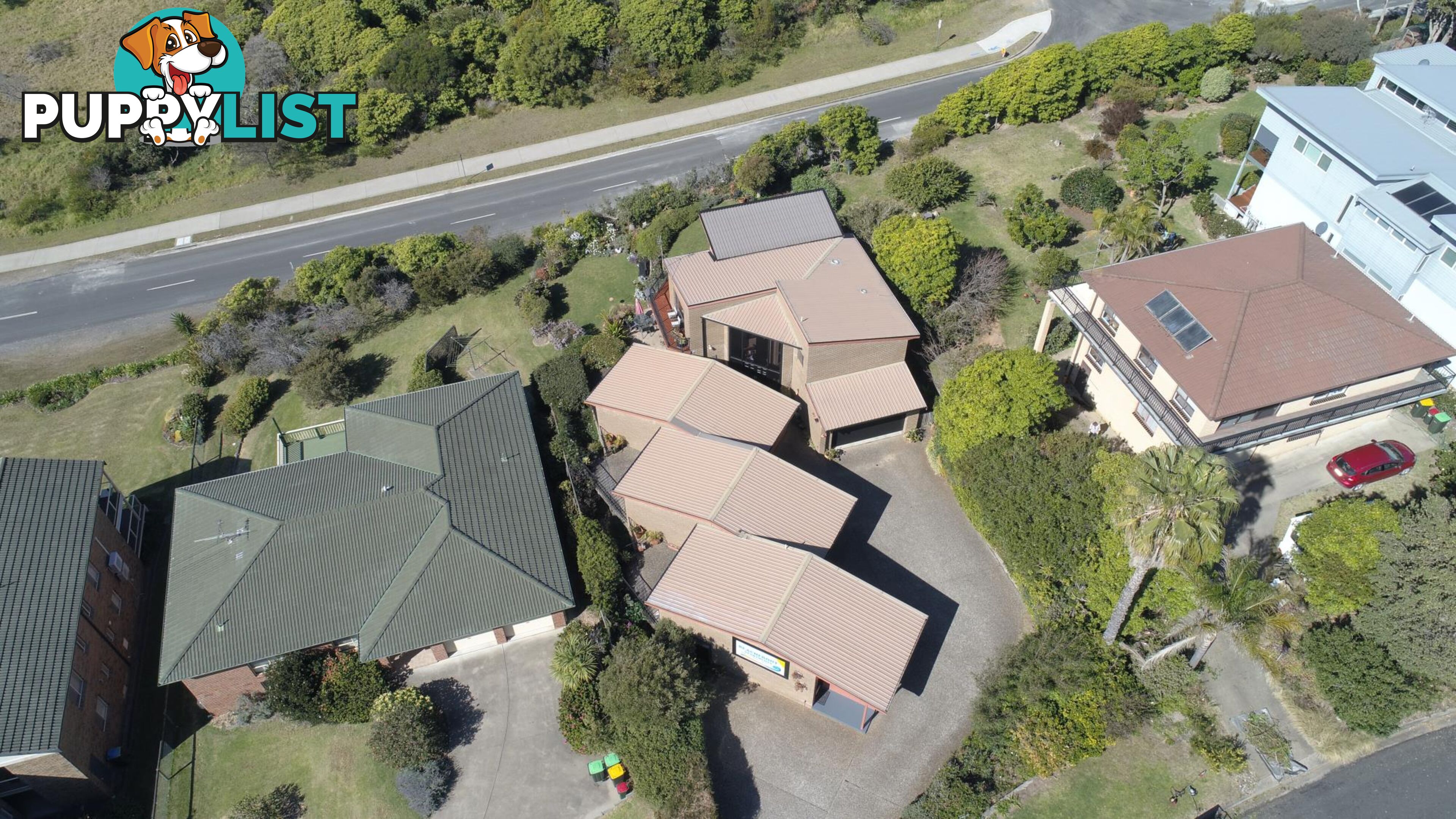 8 Warbler Crescent NORTH NAROOMA NSW 2546