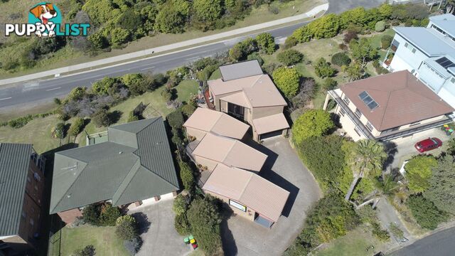 8 Warbler Crescent NORTH NAROOMA NSW 2546