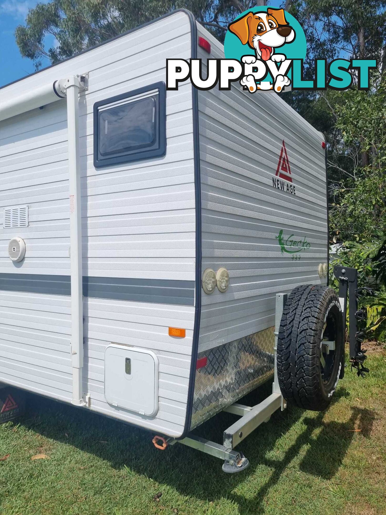Fantastic Family Van - Triple Bunk 2020 New Age GECKO