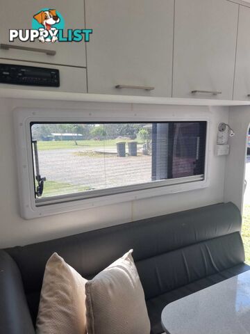 Fantastic Family Van - Triple Bunk 2020 New Age GECKO