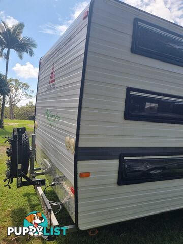 Fantastic Family Van - Triple Bunk 2020 New Age GECKO