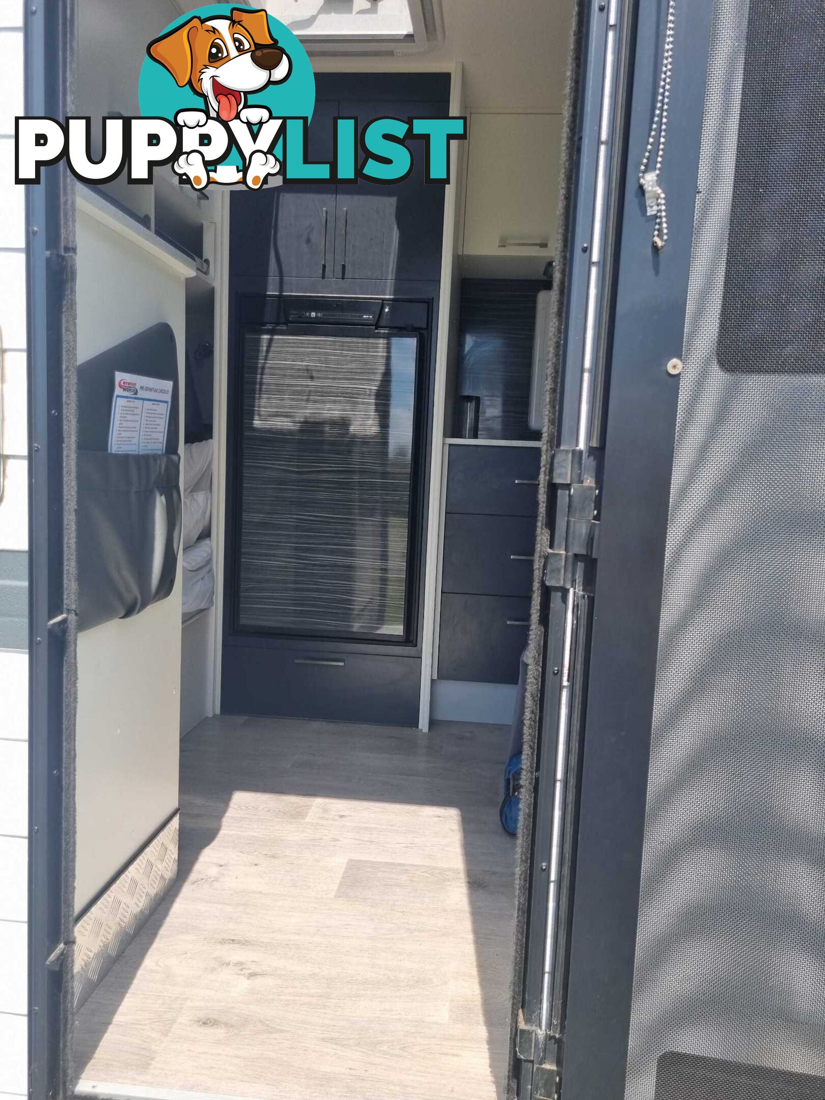 Fantastic Family Van - Triple Bunk 2020 New Age GECKO