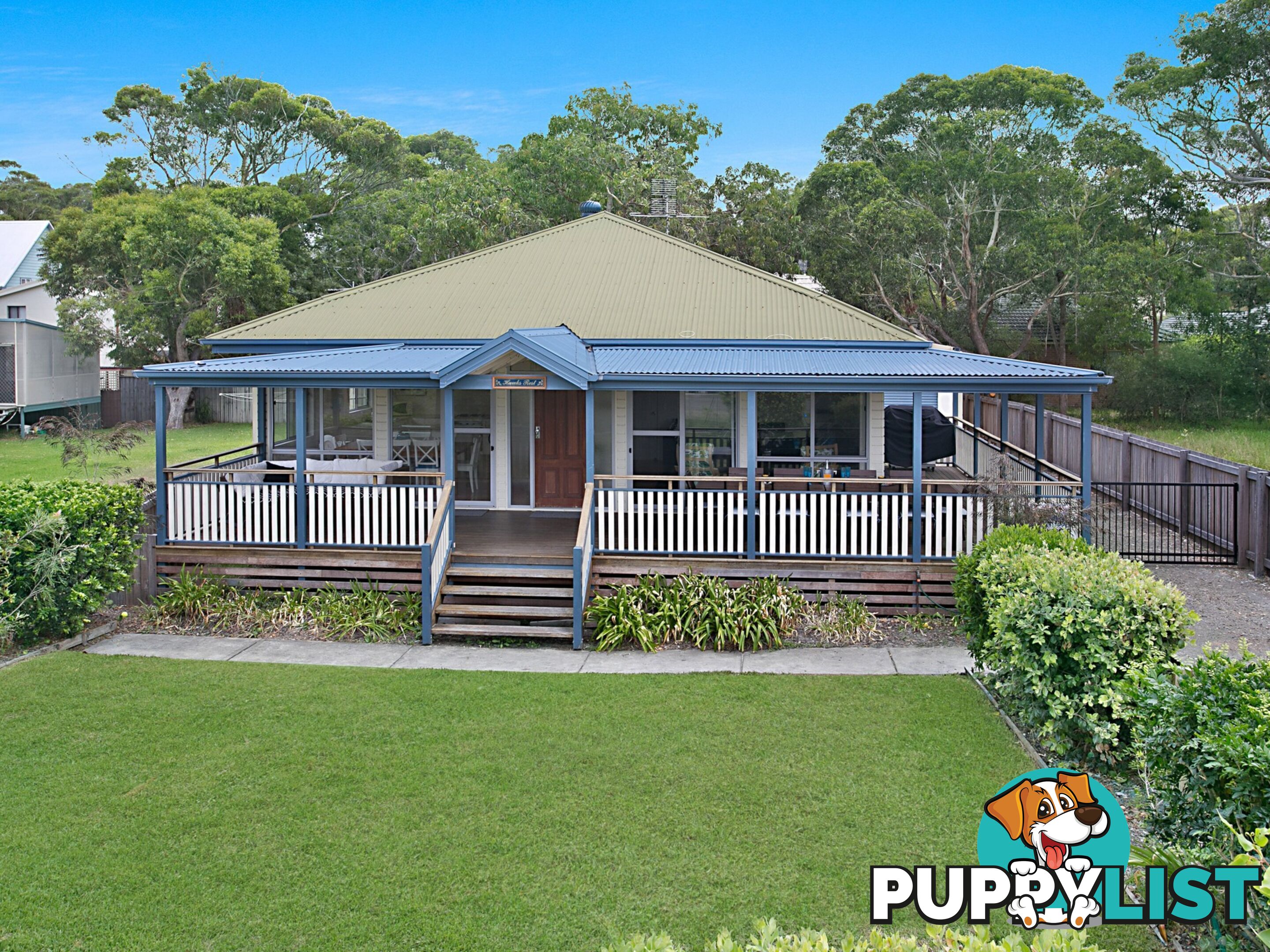 11 Russell Street HAWKS NEST NSW 2324