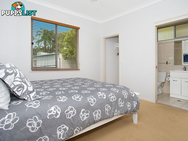 11 Russell Street HAWKS NEST NSW 2324