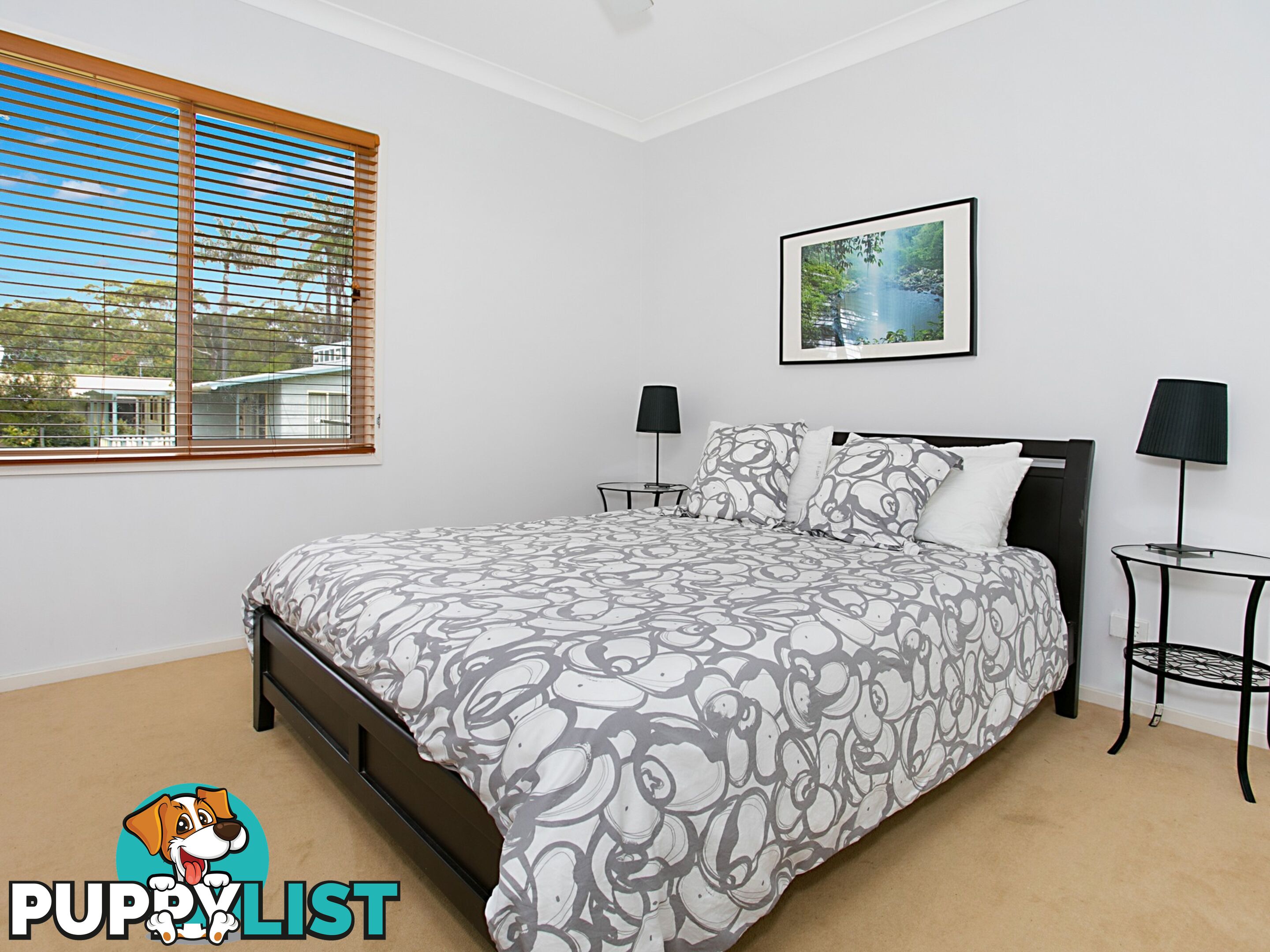 11 Russell Street HAWKS NEST NSW 2324