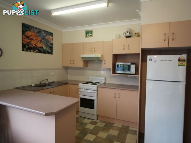 2/5 Beach Road HAWKS NEST NSW 2324