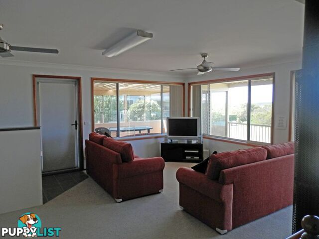 3 MARINE DRIVE TEA GARDENS NSW 2324