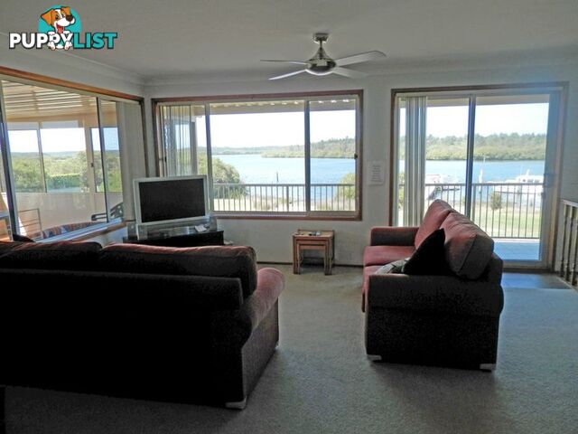 3 MARINE DRIVE TEA GARDENS NSW 2324