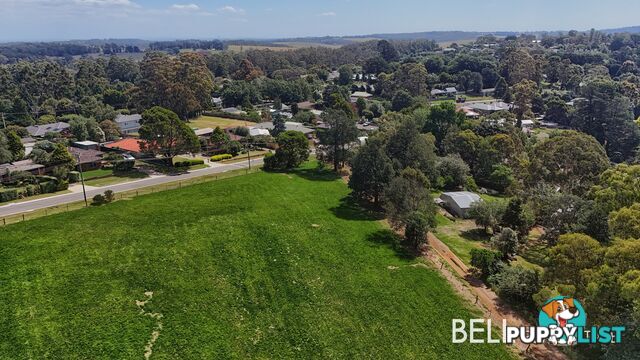 2 Russell Road GEMBROOK VIC 3783