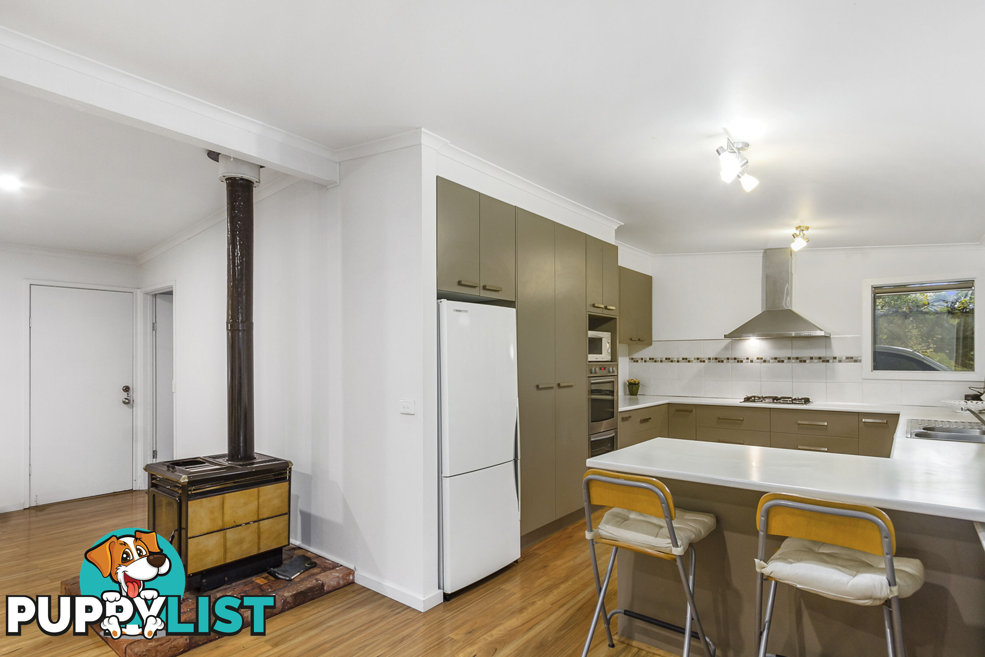 9 Brisbanes Road COCKATOO VIC 3781