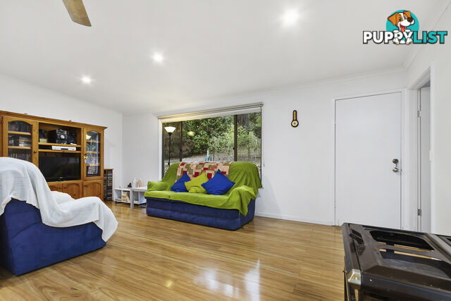 9 Brisbanes Road COCKATOO VIC 3781