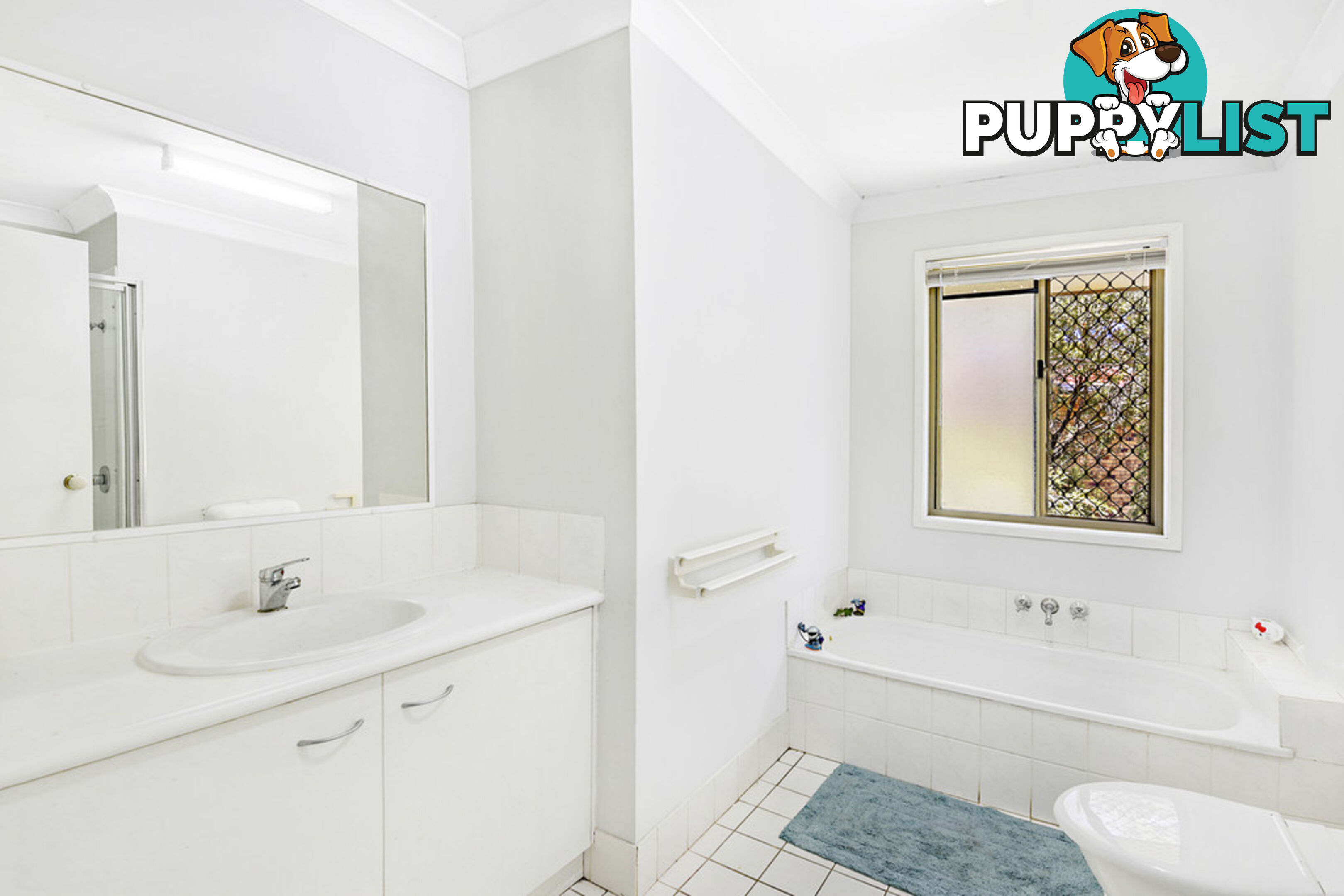 21/11 Waterford BUNDALL QLD 4217