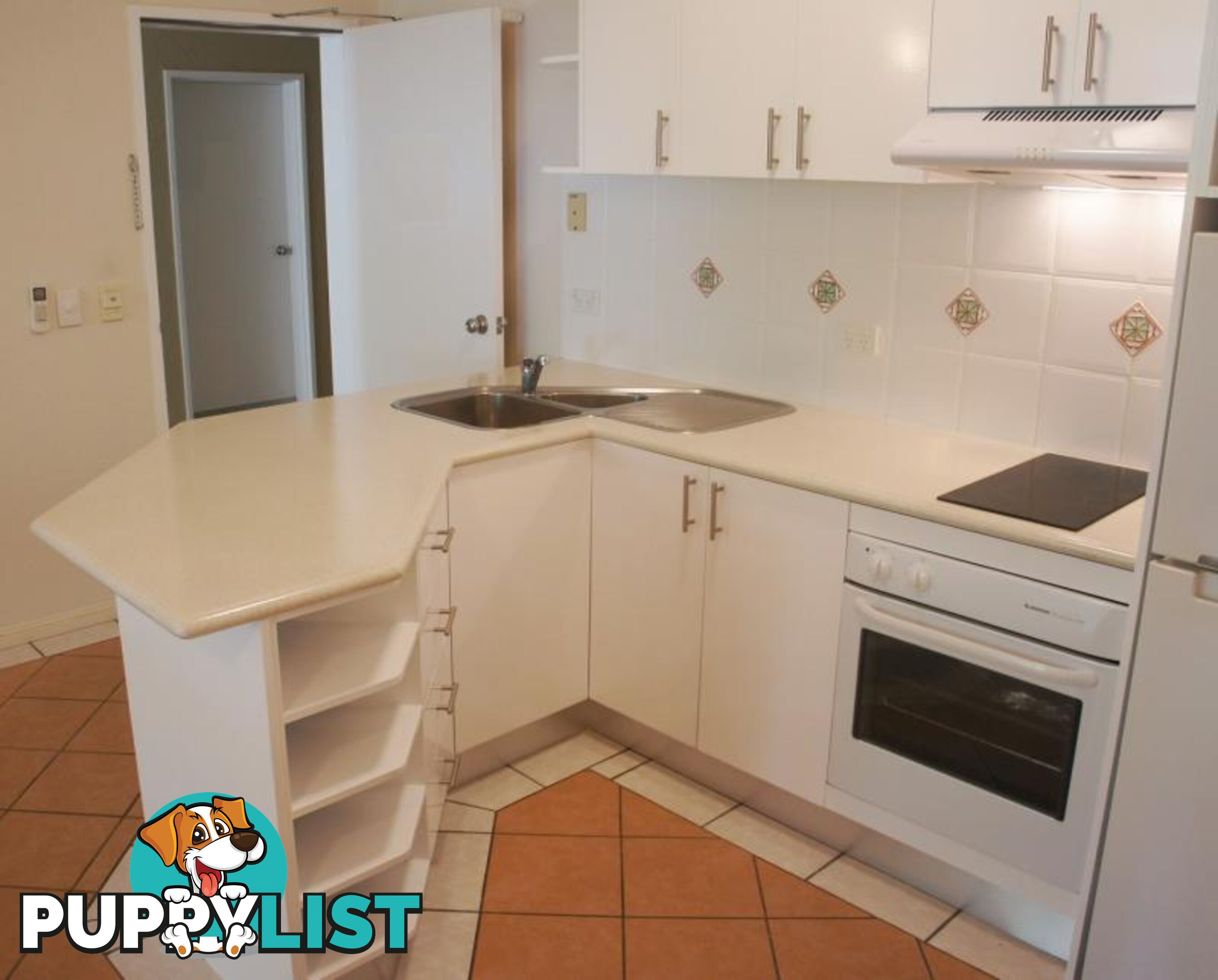 PALM COVE QLD 4879