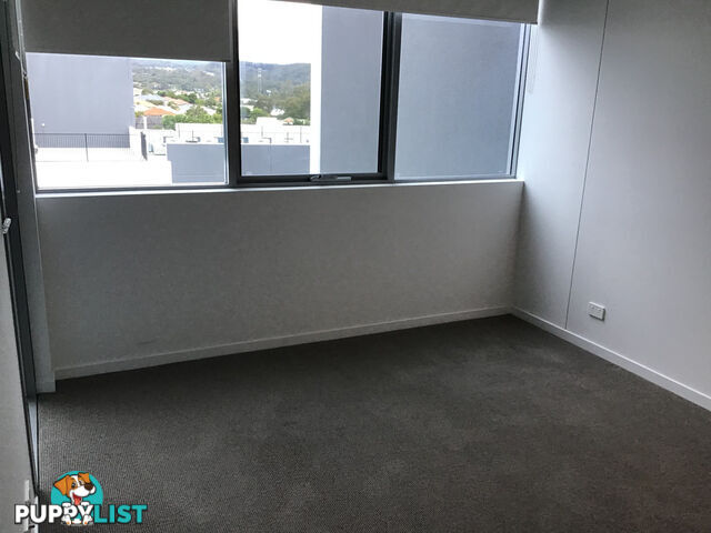 VARSITY LAKES QLD 4227