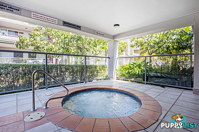 TH20/33 Clark Street BIGGERA WATERS QLD 4216