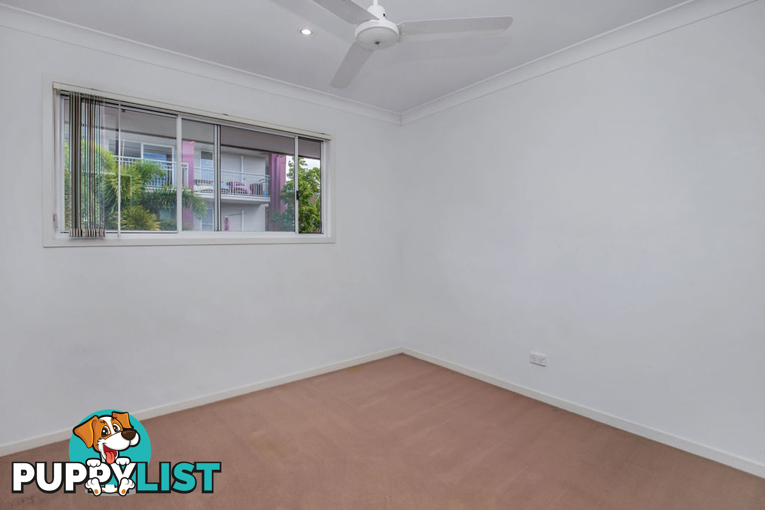 TH20/33 Clark Street BIGGERA WATERS QLD 4216