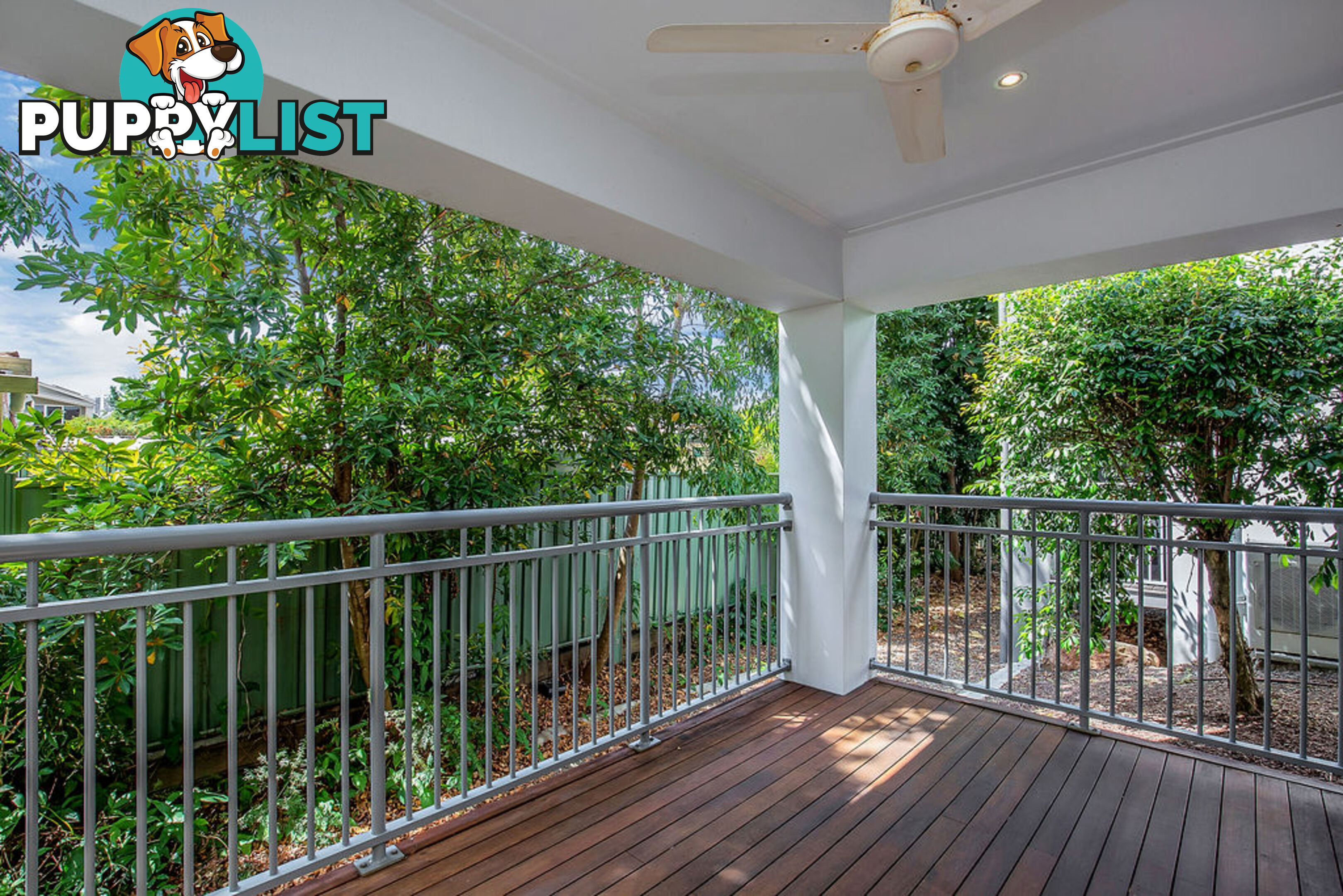 TH20/33 Clark Street BIGGERA WATERS QLD 4216