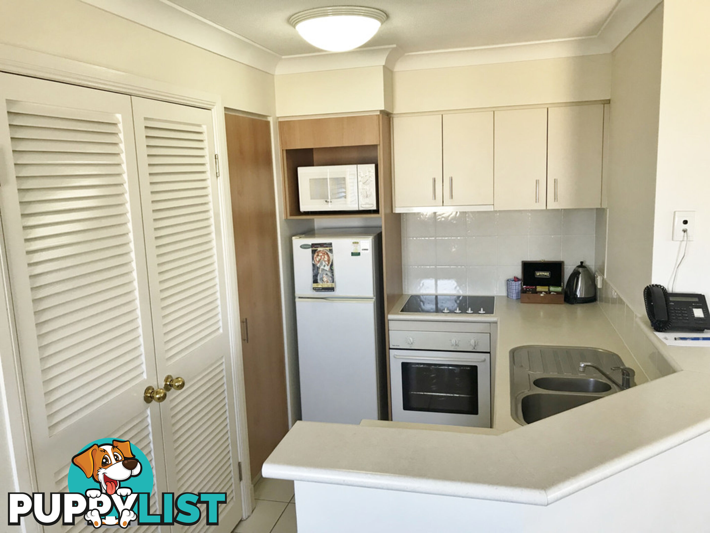 3037/2633 Gold Coast Highway BROADBEACH QLD 4218