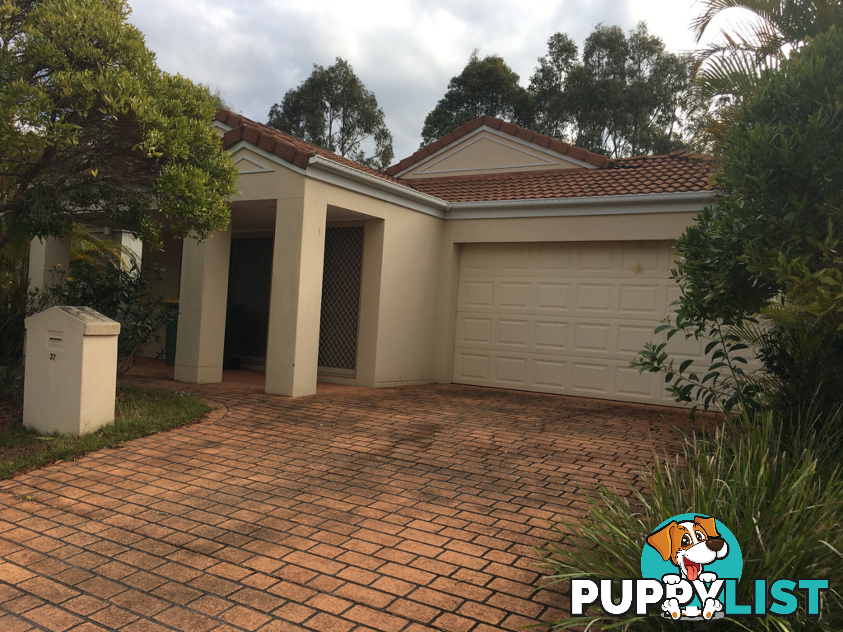 37 Marble Arch Place ARUNDEL QLD 4214