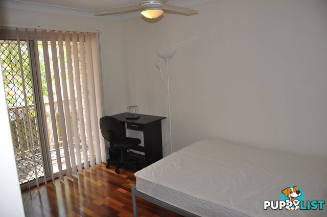 12/12 Grandchester SUNNYBANK HILLS QLD 4109