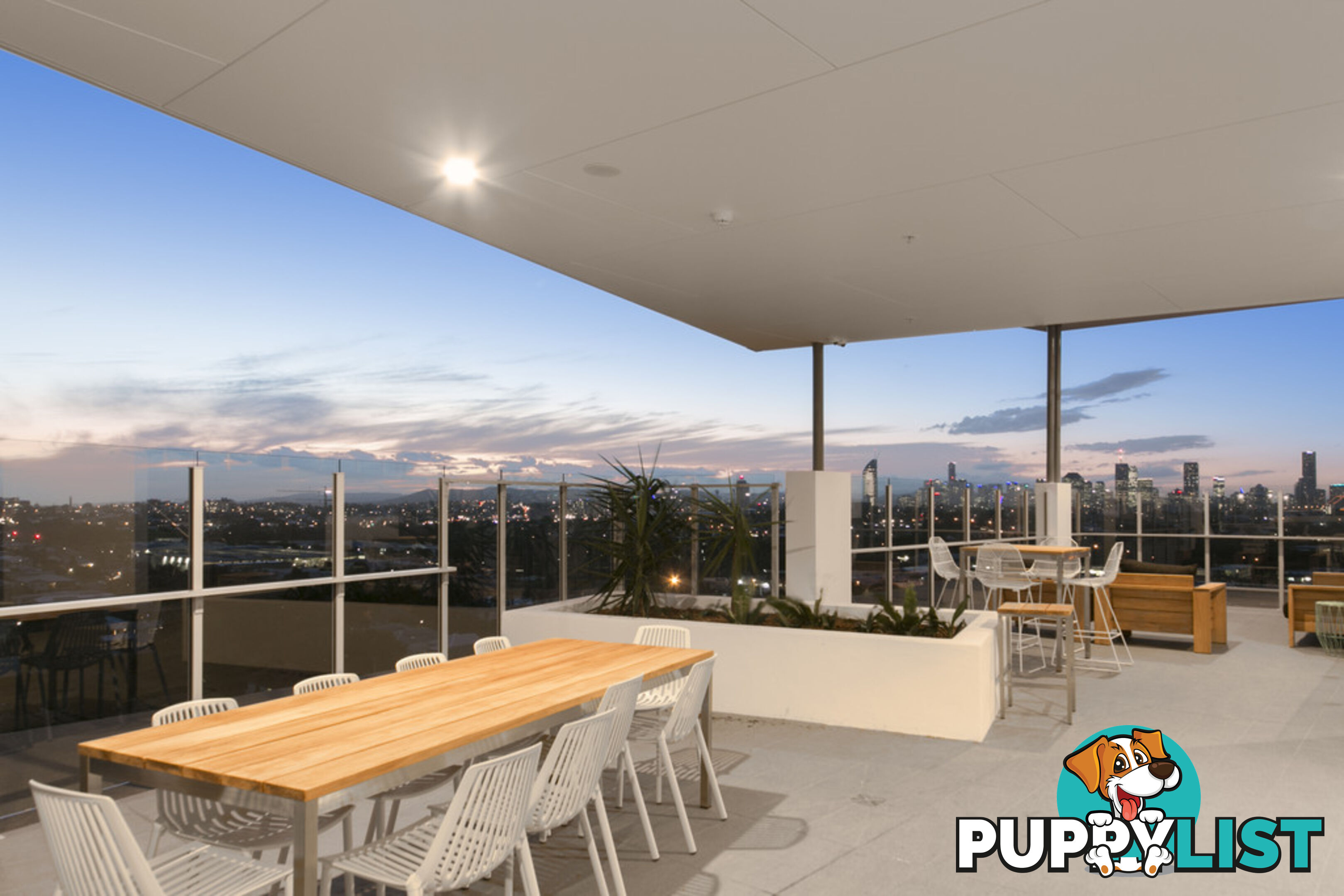 1032/123 Cavendish Road COORPAROO QLD 4151