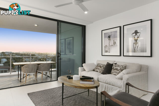 1032/123 Cavendish Road COORPAROO QLD 4151