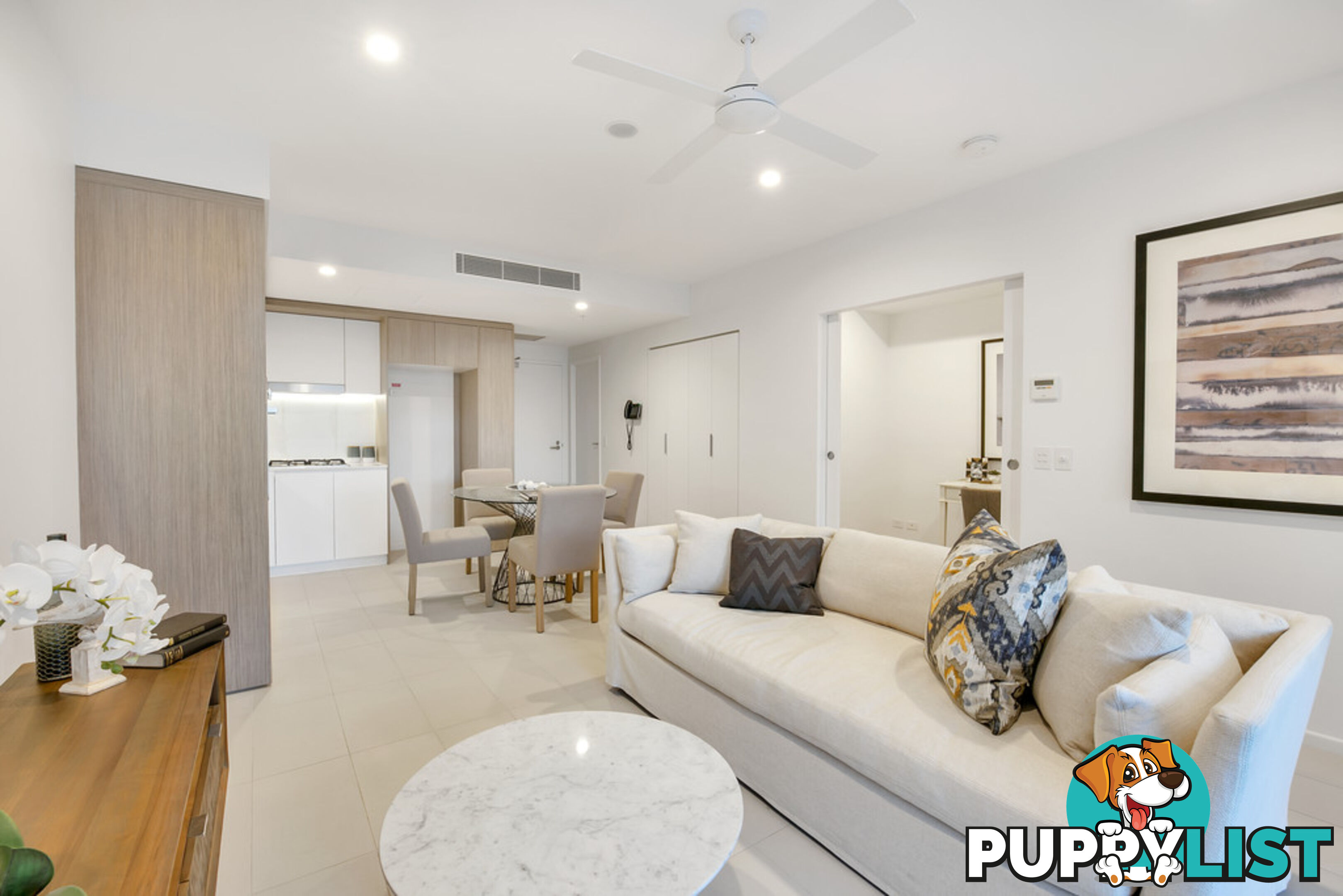 1032/123 Cavendish Road COORPAROO QLD 4151