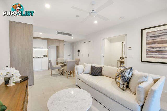 1032/123 Cavendish Road COORPAROO QLD 4151