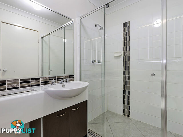 19 Platinum Place OXLEY QLD 4075