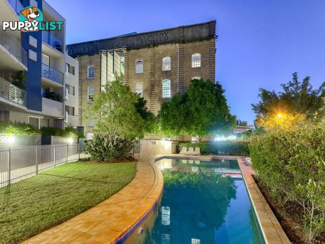 35/36 Vernon Terrace TENERIFFE QLD 4005