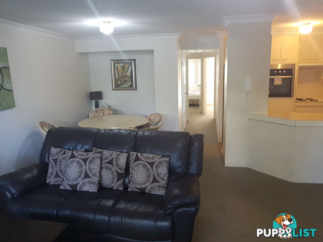 21/ 37 Bayview street RUNAWAY BAY QLD 4216