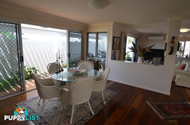 12/100 Cotlew St East SOUTHPORT QLD 4215