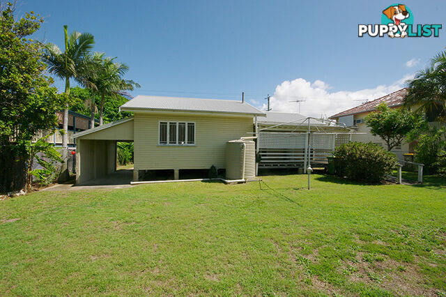 176 Oxley Avenue WOODY POINT QLD 4019