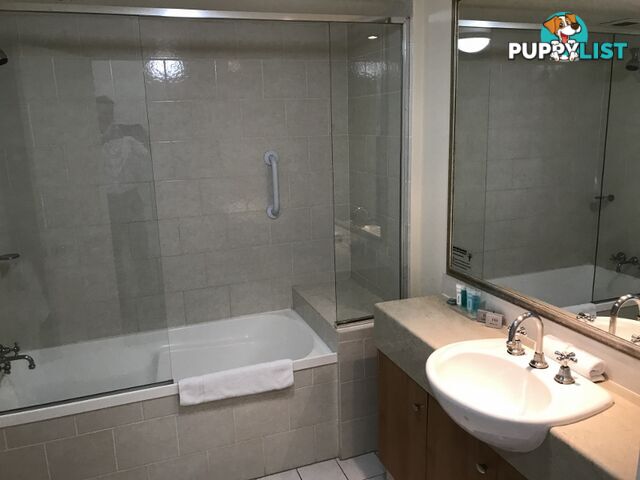 2054/2633 Gold Coast Highway BROADBEACH QLD 4218