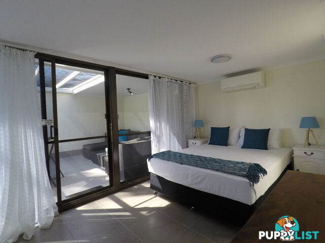 10 Davidson St PORT DOUGLAS QLD 4877