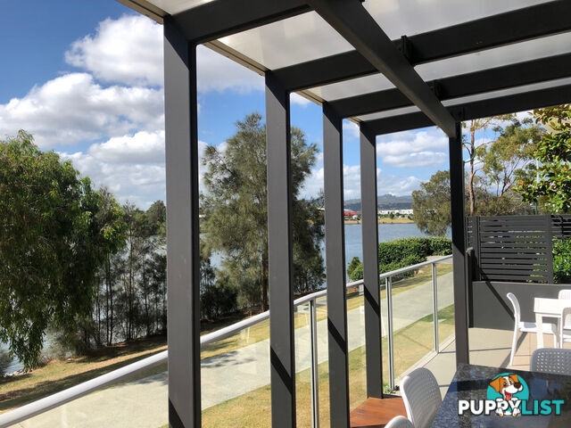 251/33 Lakefront Crescent VARSITY LAKES QLD 4227