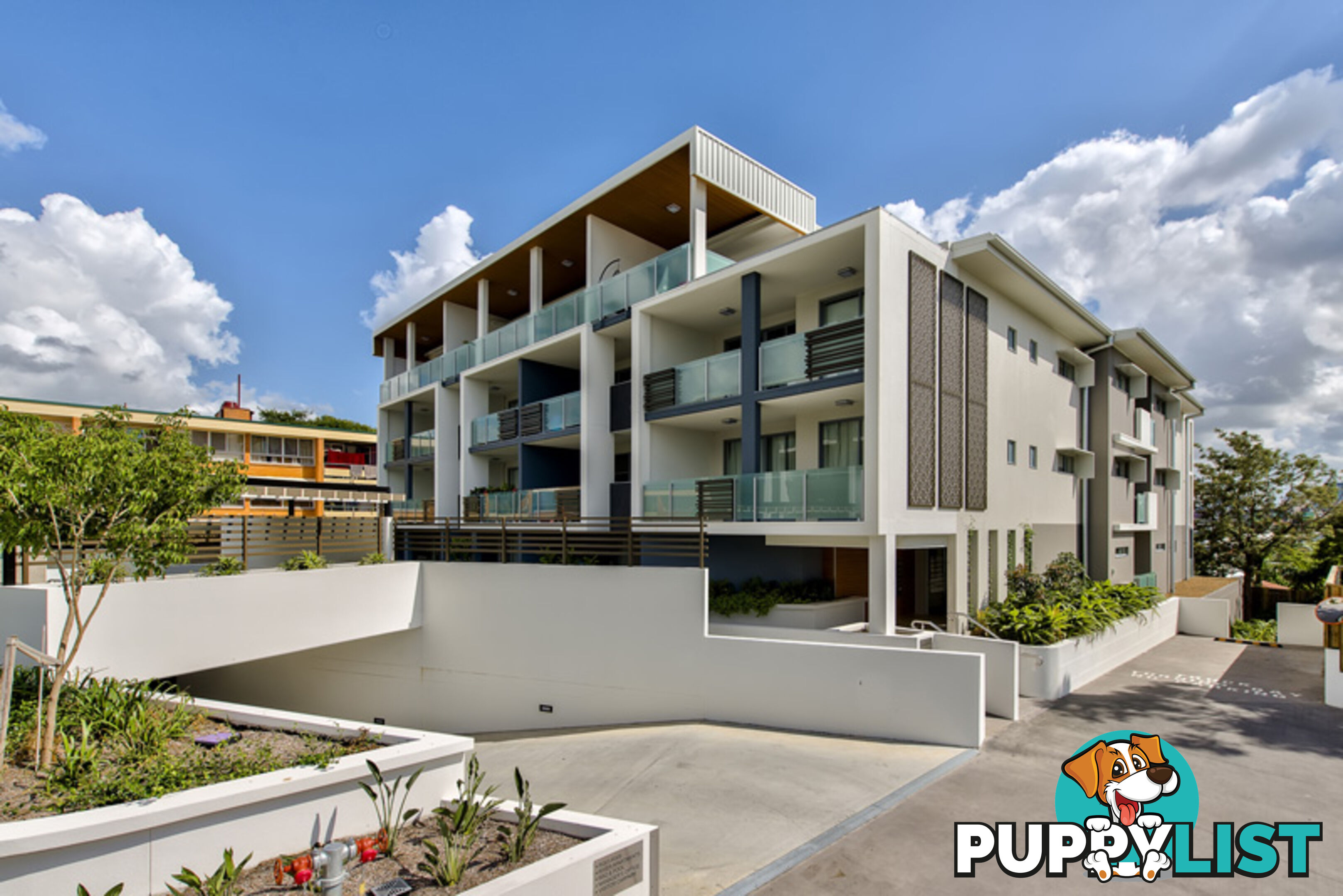 DUTTON PARK QLD 4102