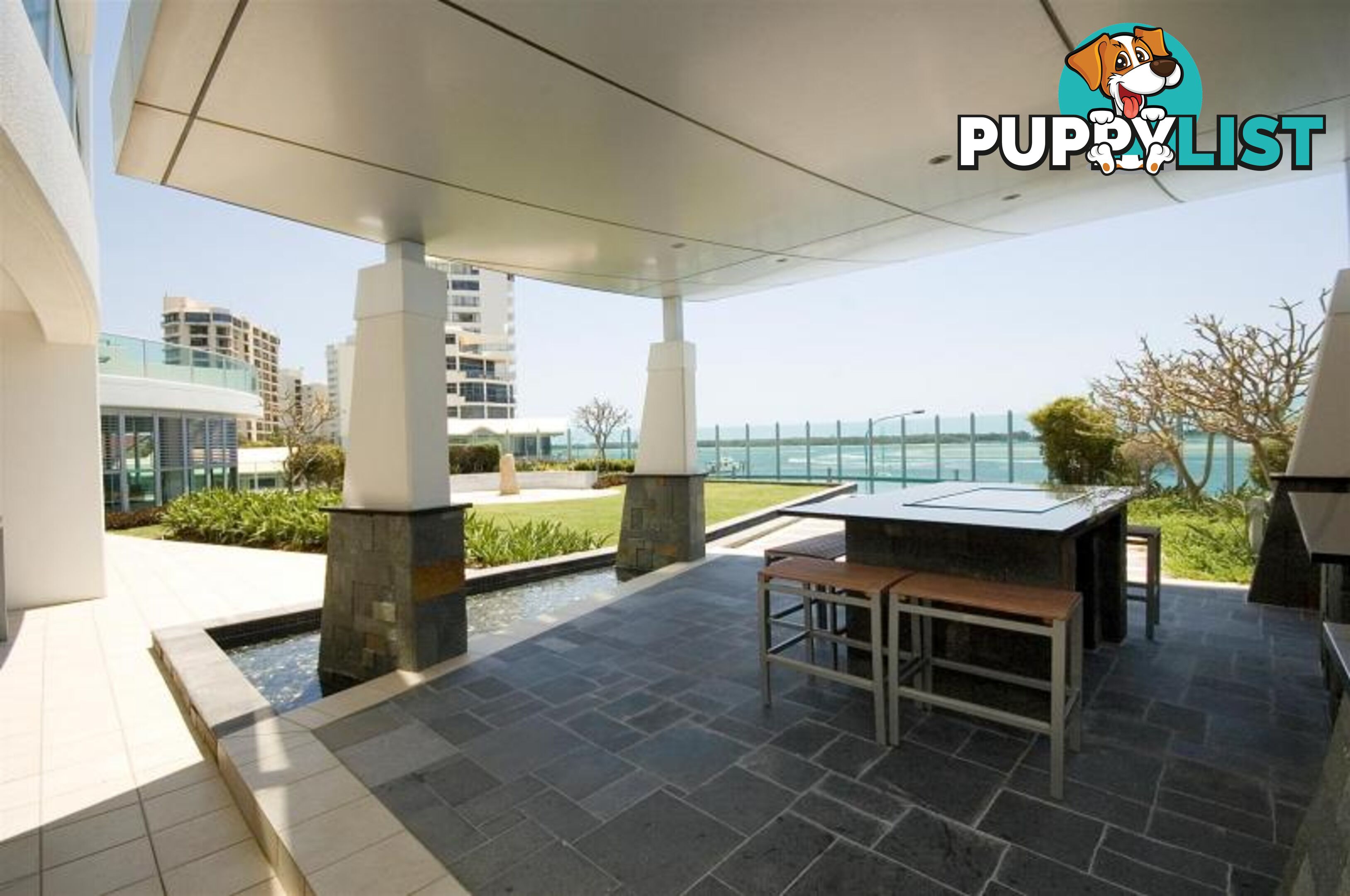 300 Marine Parade LABRADOR QLD 4215