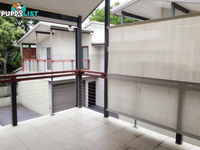 2/63 Monmouth Street MORNINGSIDE QLD 4170