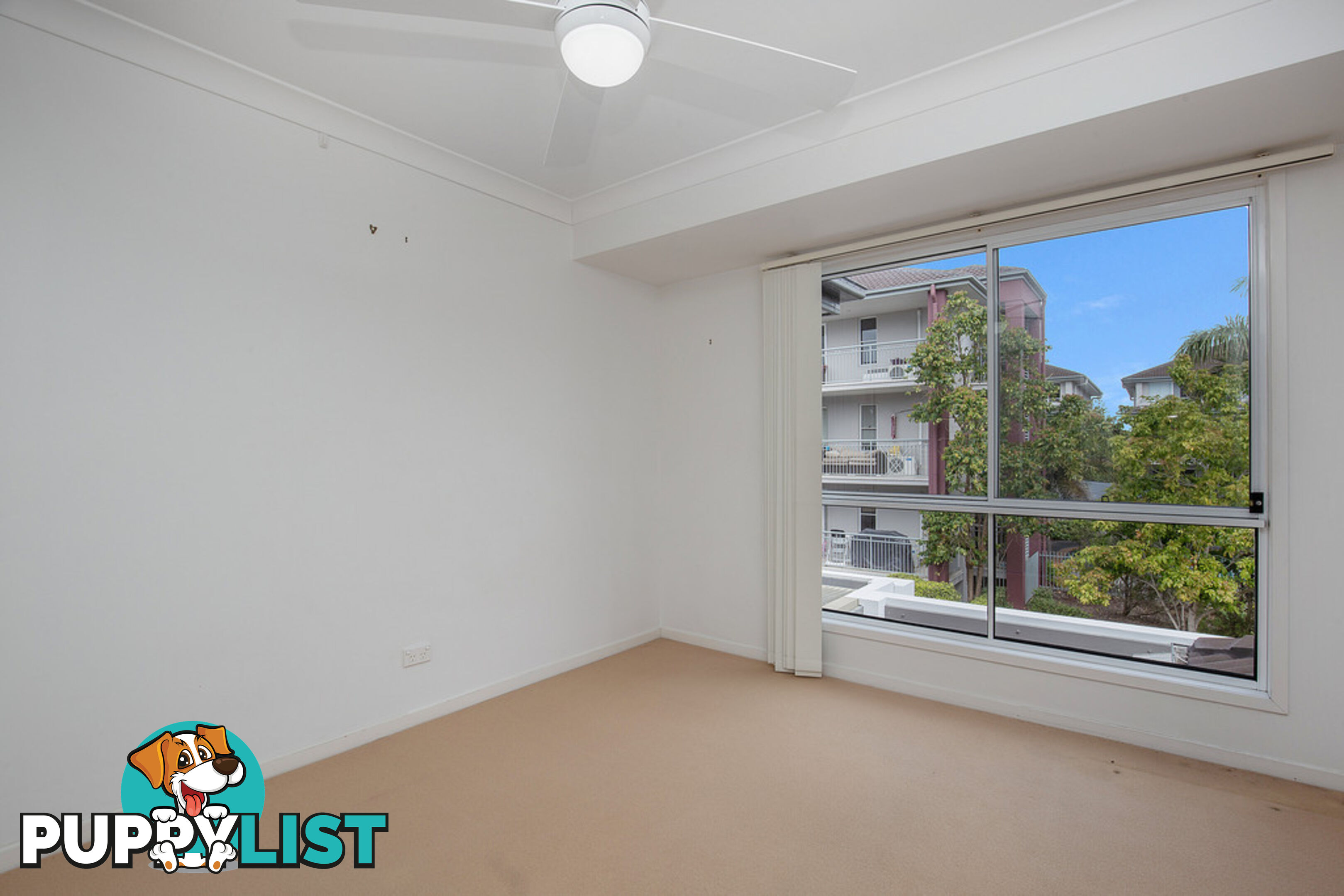 18/33 Clark Street BIGGERA WATERS QLD 4216