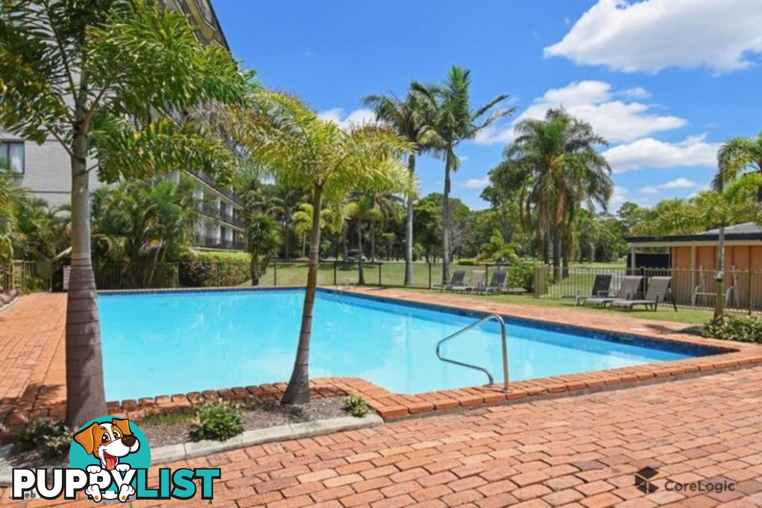 6/13 Fairways Drive CLEAR ISLAND WATERS QLD 4226