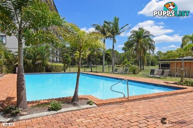 6/13 Fairways Drive CLEAR ISLAND WATERS QLD 4226